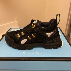 GUCCI FLASHTREK SNEAKERS size 9.5-10.5